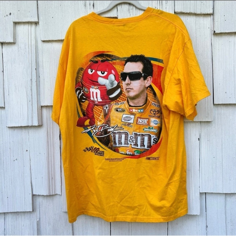 NASCAR Kyle Busch Joe Gibbs Racing 18 M&Ms Yellow Graphic T-Shirt Mens XL 2010 - Picture 5 of 6